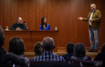 Espido Freire present&oacute; en Elda su &uacute;ltimo libro de relatos de amor