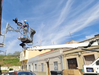 El Ayuntamiento ahorrar&aacute; m&aacute;s de 1,6 millones de euros en la factura de la luz  con el cambio de luminarias