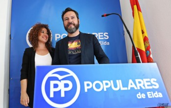 La artista eldense, Lola Gonz&aacute;lez, primer fichaje del PP