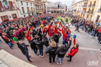 Petrer se sumerge en la Festa dels Capitans