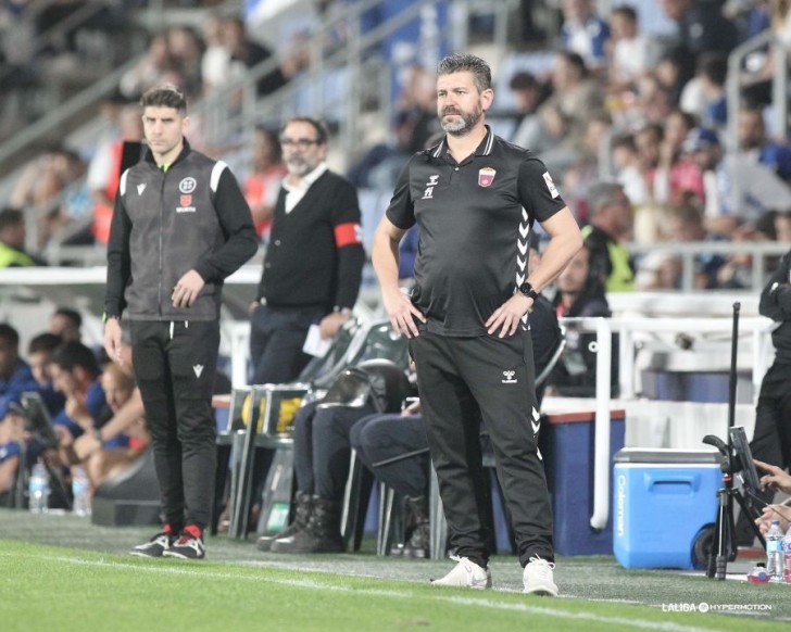 Fernando Est&eacute;vez: &ldquo;La victoria del Tenerife ha sido justa&rdquo;