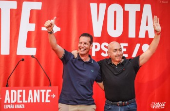El socialista Alejandro Soler en Elda: "Las pol&iacute;ticas socialistas han subido las pensiones, han hecho una reforma laboral y subido el salario m&iacute;nimo"