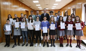 Un total de 21 alumnos de Elda reciben el Premio Extraordinario por su expediente
