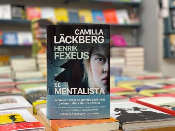 "El mentalista" de Camilla L&auml;ckberg y Henrik Fexeus