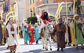 La Procesi&oacute;n de las Palmas re&uacute;ne a miles de personas