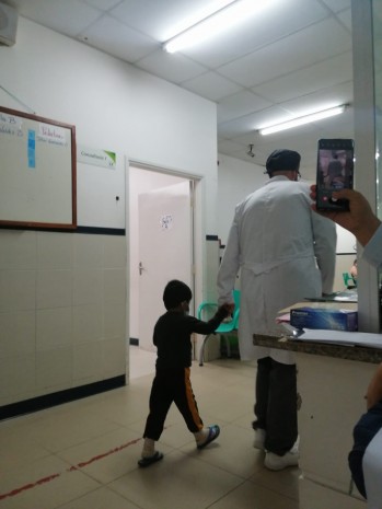 Asisto a un parto y a ni&ntilde;os ingresados