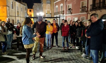 "El Juego del reloj" llena de suspense y misterio las calles de Petrer