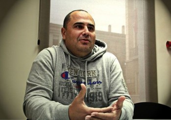 Francisco Javier Mart&iacute;nez (f&iacute;sico eldense): "&iquest;Por qu&eacute; el cielo es negro de noche?"