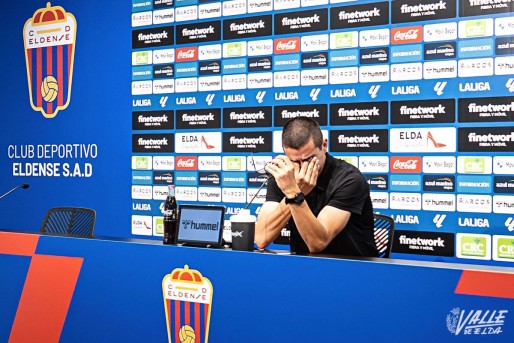 Emotivo adi&oacute;s a Pedro Cap&oacute;: "Deseo la mejor de las suertes al Eldense y que siga haciendo historia"