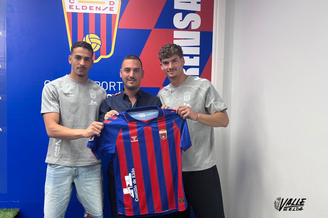 Los nuevos jugadores del CD Eldense Juanpa y Carmona, presentados