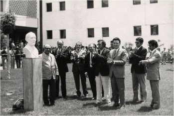 50 a&ntilde;os del primer instituto de bachillerato de Elda y Petrer