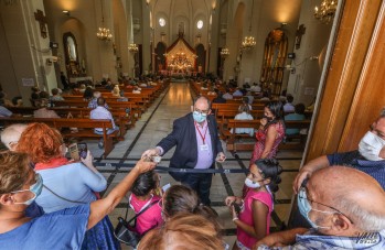 Devoci&oacute;n en la ma&ntilde;ana del Cristo del Buen Suceso