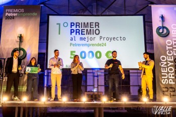 Un proyecto de camperizaci&oacute;n de furgonetas gana la 8&ordf; edici&oacute;n de Petreremprende