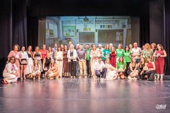 El Teatro Castelar acogi&oacute; ayer la gran fiesta de la educaci&oacute;n p&uacute;blica de Elda