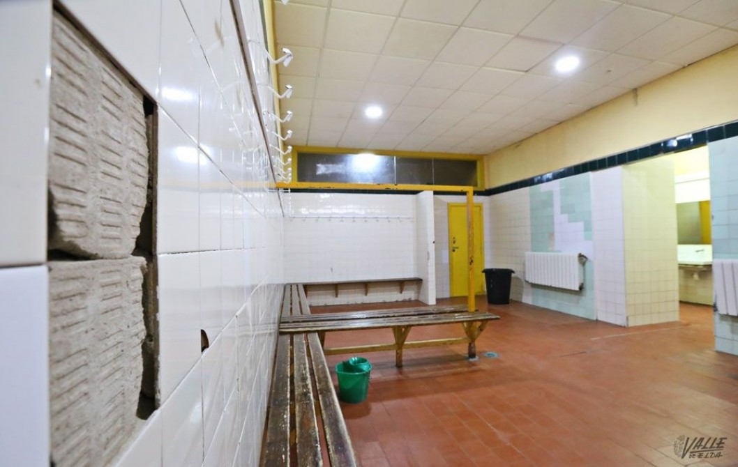 Petrer invierte 400.000 euros en "seguir recuperando" las instalaciones deportivas Petrer invierte 400.000 euros en "seguir recuperando" las instalaciones deportivas