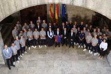 P&eacute;rez Llorca recibe al Eldense por su ascenso a Segunda Divisi&oacute;n