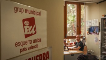 Esquerra Unida Petrer critica que el gobierno gaste 52.000 euros en el concierto de Carlos Baute