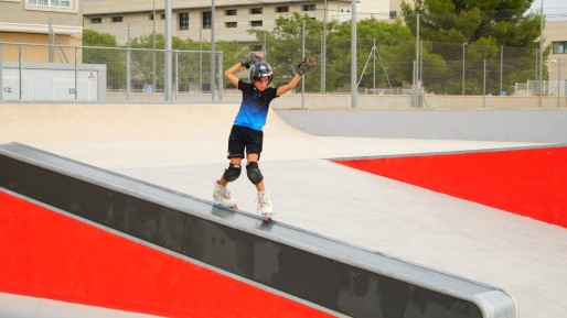 La eldense de 11 a&ntilde;os Carla Segado consigue tres platas en el Campeonato de Espa&ntilde;a de patinaje agresivo