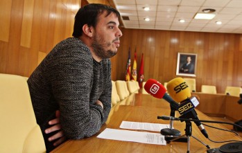 IU se posiciona en contra de que el IES Valle de Elda cierre sus puertas a la Secundaria y Bachiller