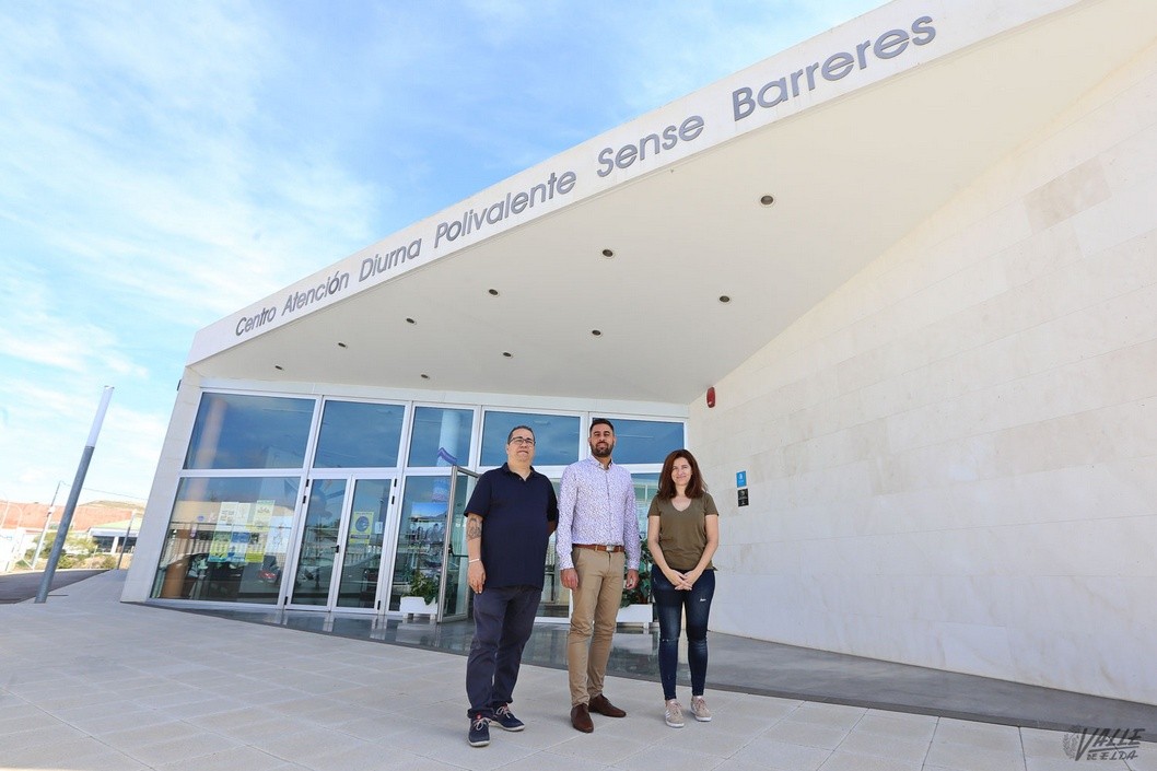 Sense Barreres abrirá en 2019 como centro de día tras ocho años de espera Sense Barreres abrirá en 2019 como centro de día tras ocho años de espera