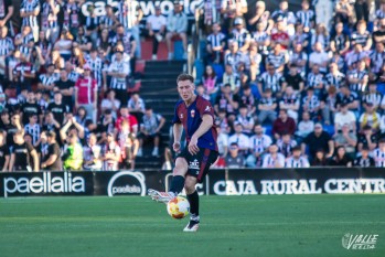 Floris Smand ampl&iacute;a su contrato hasta 2028 con el CD Eldense