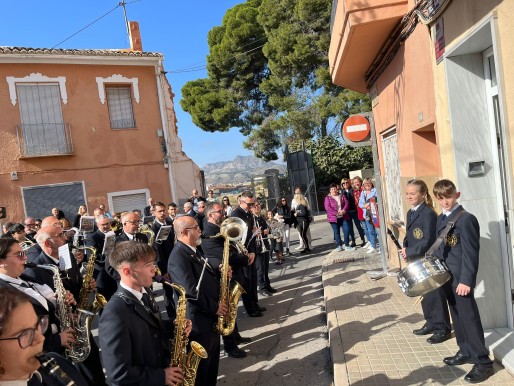 La Asociaci&oacute;n Musical Virgen del Remedio de Petrer da la bienvenida a cuatro nuevos m&uacute;sicos