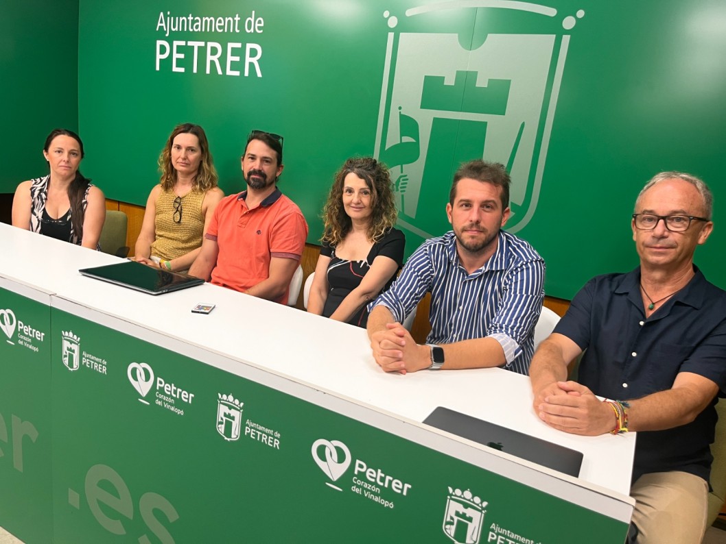 Petrer mantiene su rechazo judicial a las torres eléctricas en la Sierra del Caballo Petrer mantiene su rechazo judicial a las torres eléctricas en la Sierra del Caballo