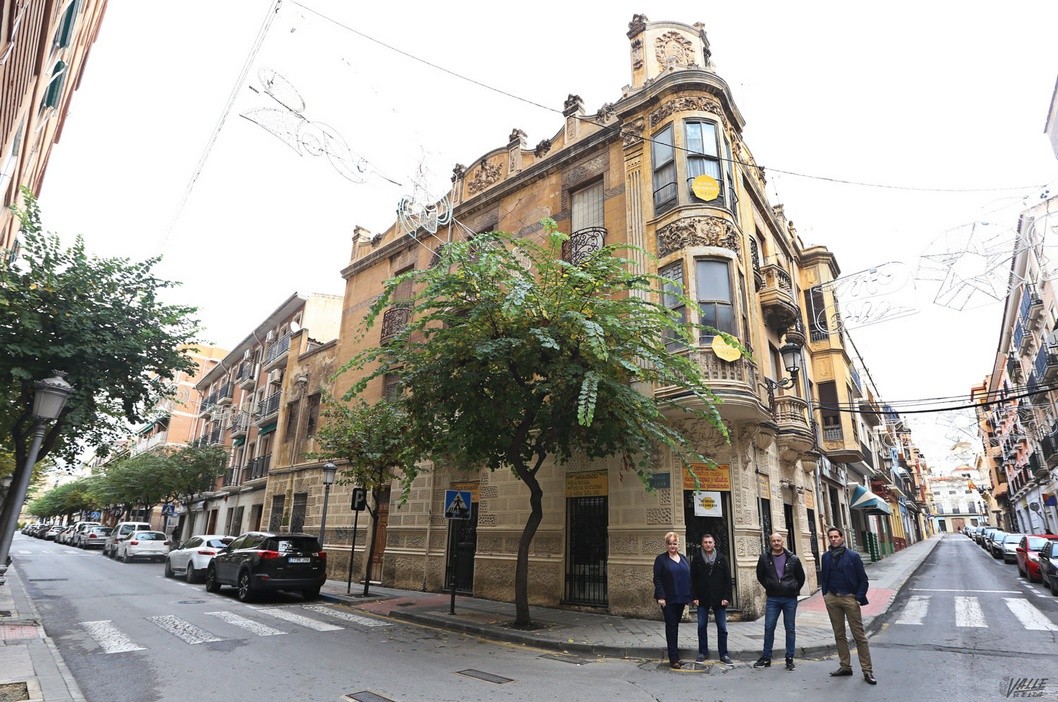 Somos Elda pide que se adquiera la casa de Pepe Barata para que acoja el Museo Etnológico y la Oficina de Turismo Somos Elda pide que se adquiera la casa de Pepe Barata para que acoja el Museo Etnológico y la Oficina de Turismo