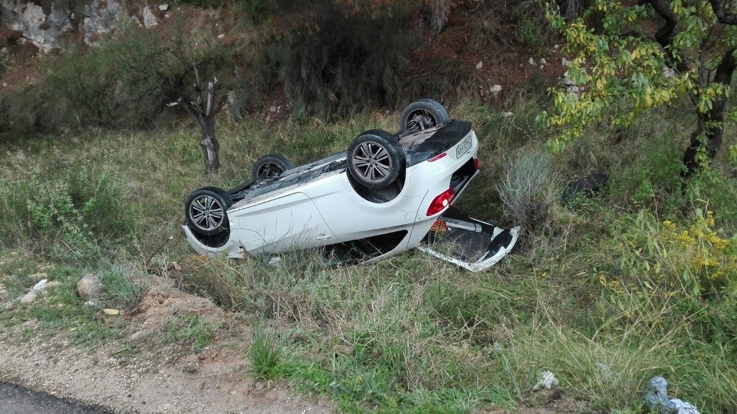 Vuelca un vehículo en la zona de Ferrusa Vuelca un vehículo en la zona de Ferrusa