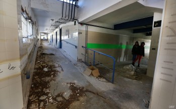 El antiguo colegio Miguel de Cervantes sufre un expolio tras su cierre hace seis a&ntilde;os