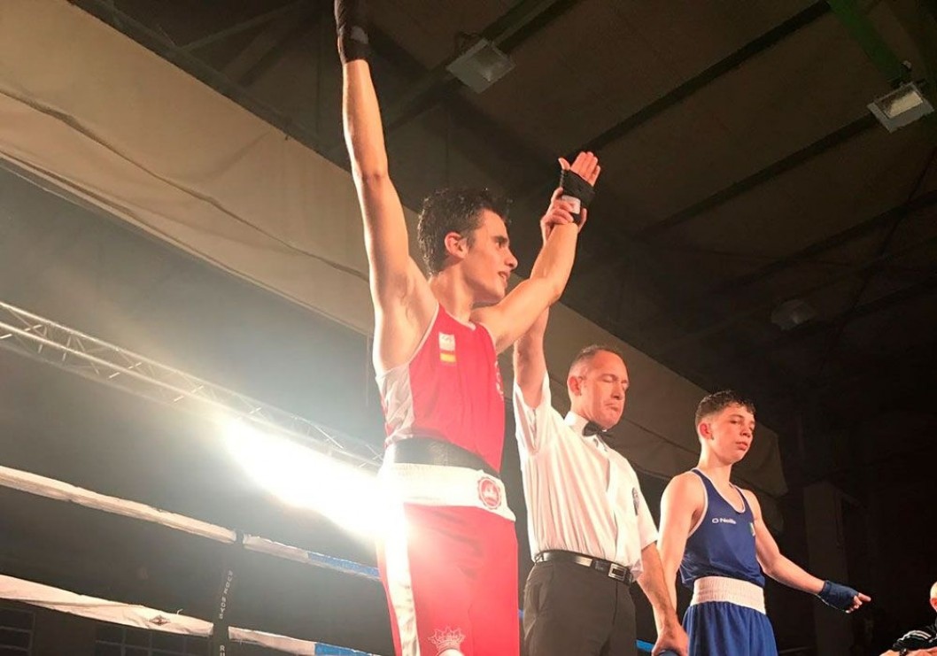 El boxeador eldense José Quiles continúa imbatible El boxeador eldense José Quiles continúa imbatible