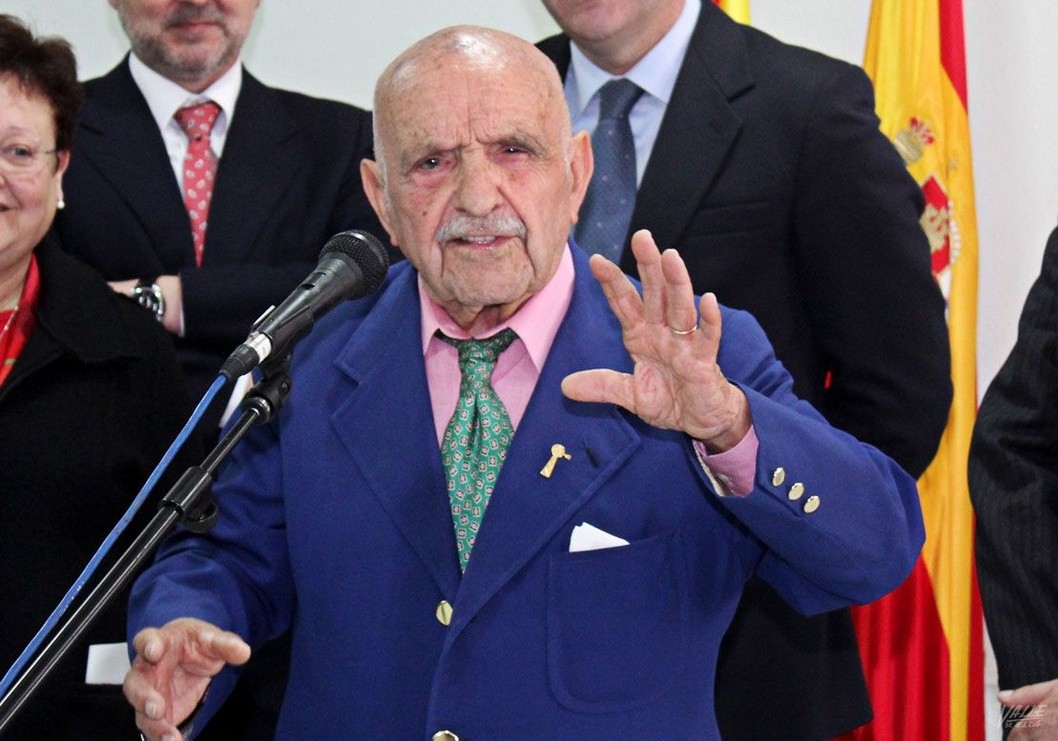 Petrer nombrará hijo predilecto al médico Antonio Payá Juan Petrer nombrará hijo predilecto al médico Antonio Payá Juan