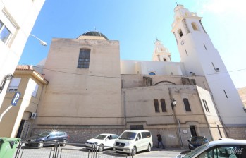 El p&aacute;rroco de Santa Ana pide ayuda a las fiestas y al Ayuntamiento para abrir la nueva puerta lateral