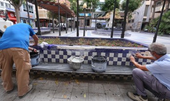 Arreglos a golpe de Facebook en Elda