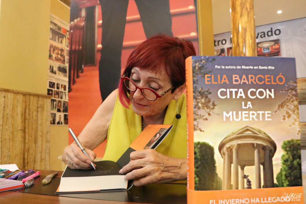 Elia Barceló presenta su nueva novela en Elda esta tarde Elia Barceló presenta su nueva novela en Elda esta tarde