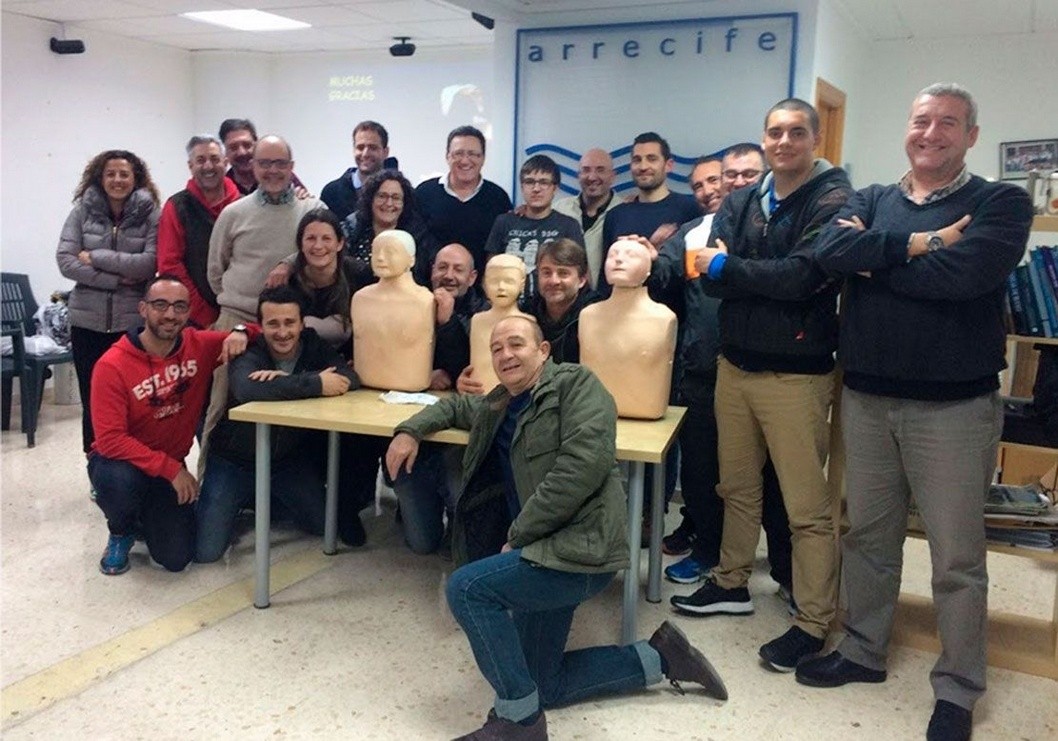 El Club de Submarinismo Arrecife de Elda realiza un curso de Reanimación Cardio Pulmonar y Soporte Vital Básico El Club de Submarinismo Arrecife de Elda realiza un curso de Reanimación Cardio Pulmonar y Soporte Vital Básico