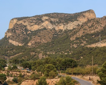 El nombre de la sierra del Cid proviene de la &eacute;poca de los Coloma