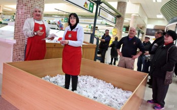 El Mercado Central anuncia los ganadores de un viaje a Benidorm para tres parejas