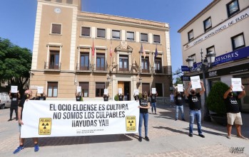 Los pubs de Elda, al borde del cierre, se sienten ignorados por Rub&eacute;n Alfaro