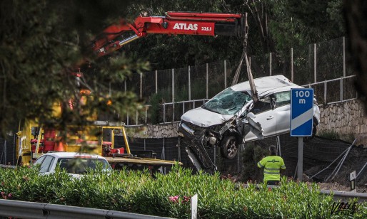 Un herido leve tras volcar su coche en la A-31