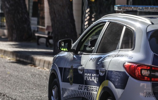 La Polic&iacute;a Local rescata a una mujer de 94 a&ntilde;os tras incendiarse su vivienda en Petrer