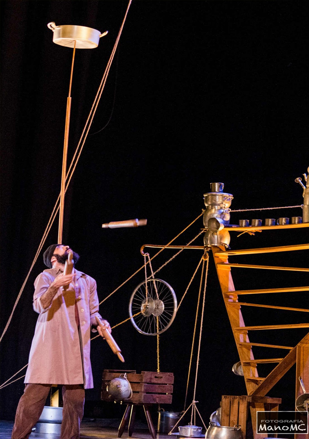 Teatro familiar, circo: "OYUN (Compañía El Fedito)" Teatro familiar, circo: "OYUN (Compañía El Fedito)"