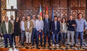 Ximo Puig: &ldquo;La Generalitat colaborar&aacute; con el Ayuntamiento para mejorar el Centro de Alzheimer de Elda"