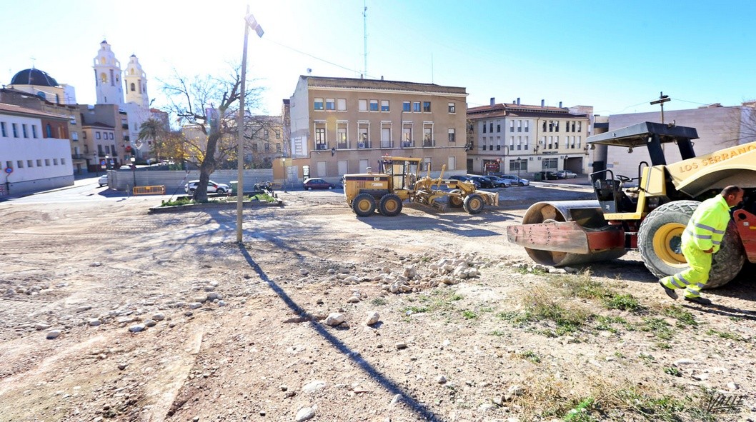 Arreglan los aparcamientos junto al Ayuntamiento y los Juzgados Arreglan los aparcamientos junto al Ayuntamiento y los Juzgados