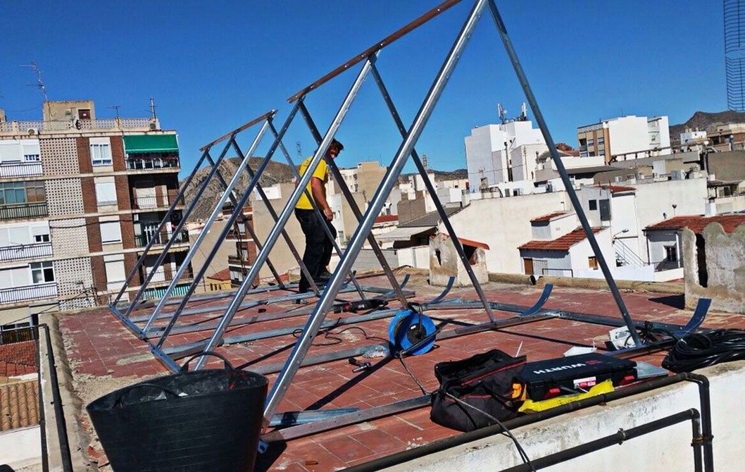 Elda cuenta con el primer edificio que genera el 100 por cien de la energía térmica Elda cuenta con el primer edificio que genera el 100 por cien de la energía térmica