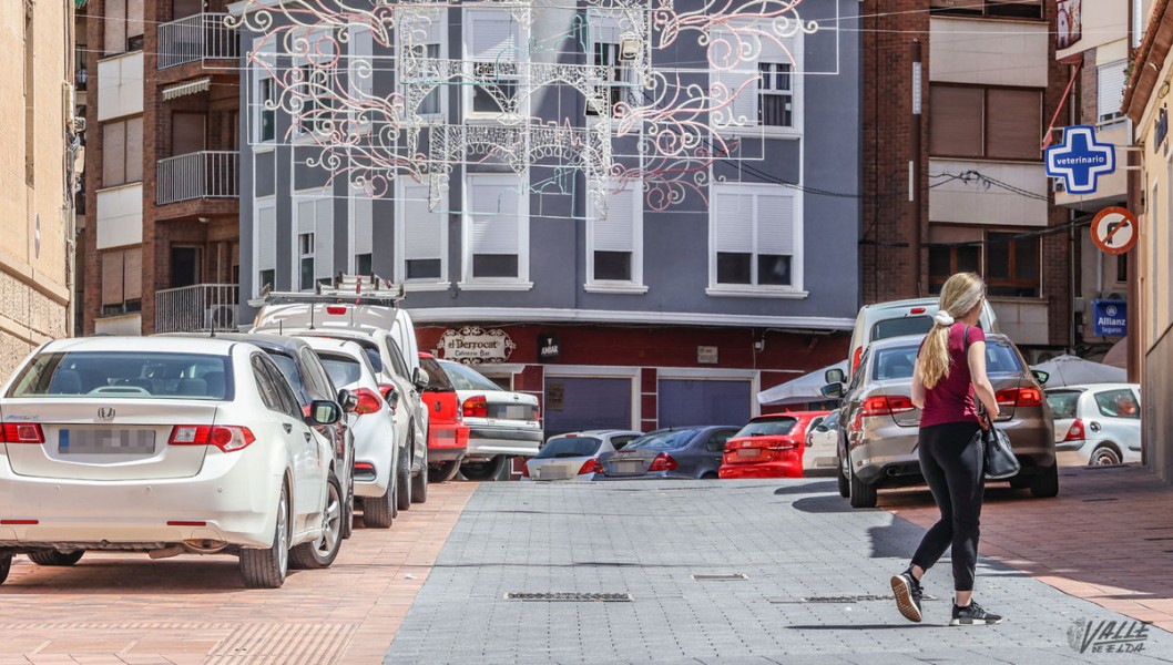 Un sistema de estacionamiento inteligente llega a las calles remodeladas del centro de Petrer Un sistema de estacionamiento inteligente llega a las calles remodeladas del centro de Petrer