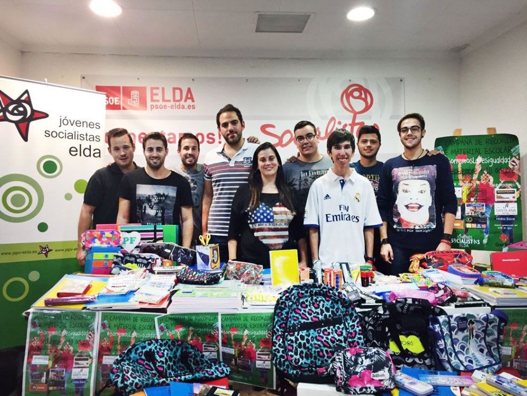 Juventudes Socialistas de Elda reúne más de 200 kilos de material escolar para los eldenses más necesitados Juventudes Socialistas de Elda reúne más de 200 kilos de material escolar para los eldenses más necesitados