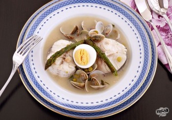 Merluza a la vasca
