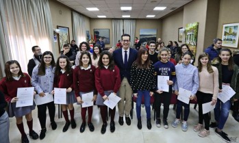 Las alumnas copan los premios extraordinarios a las mejores notas de 2017 en Elda