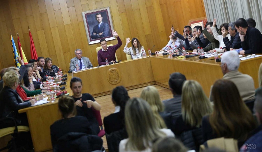 Elda aprueba una modificación de crédito para iniciar las obras de Campo Alto con críticas Elda aprueba una modificación de crédito para iniciar las obras de Campo Alto con críticas